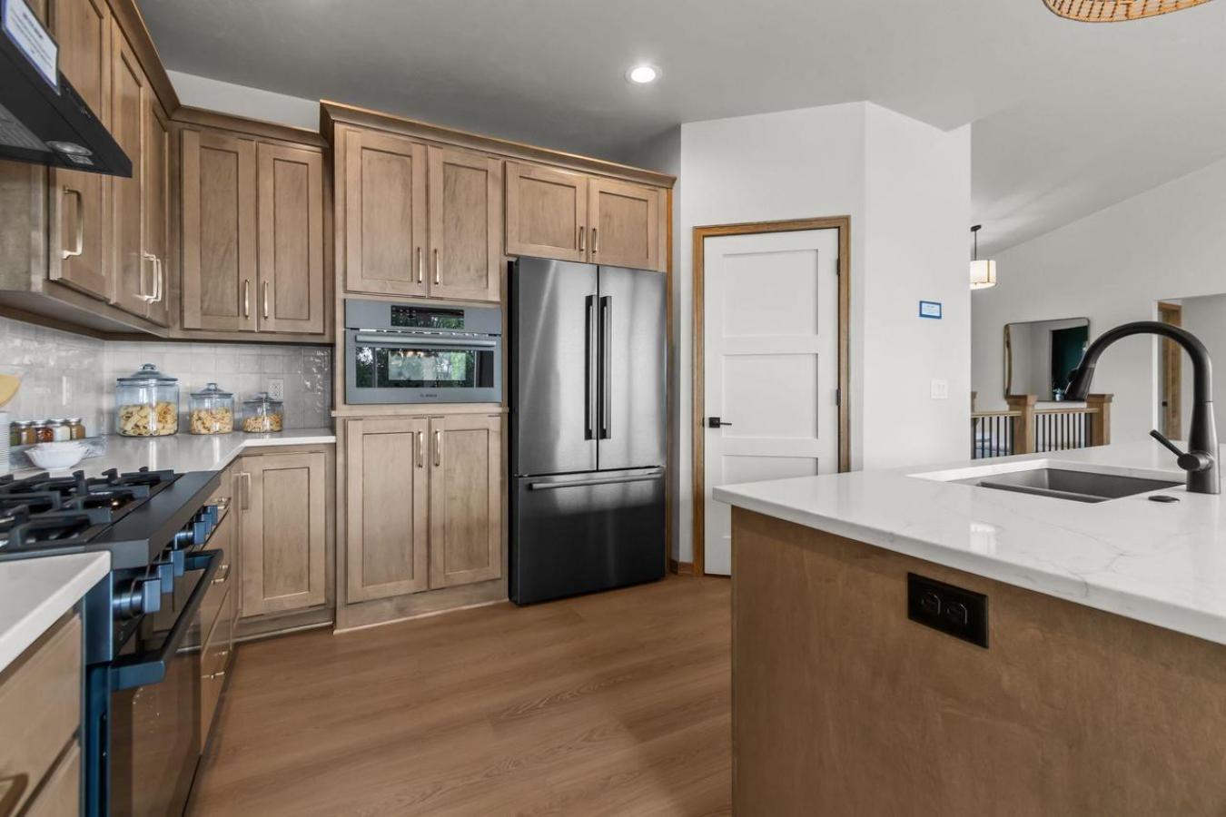 Green Bay, BROWN, 54311, United States, 4 Bedrooms Bedrooms, ,3 BathroomsBathrooms,Residential,For Sale,1987451