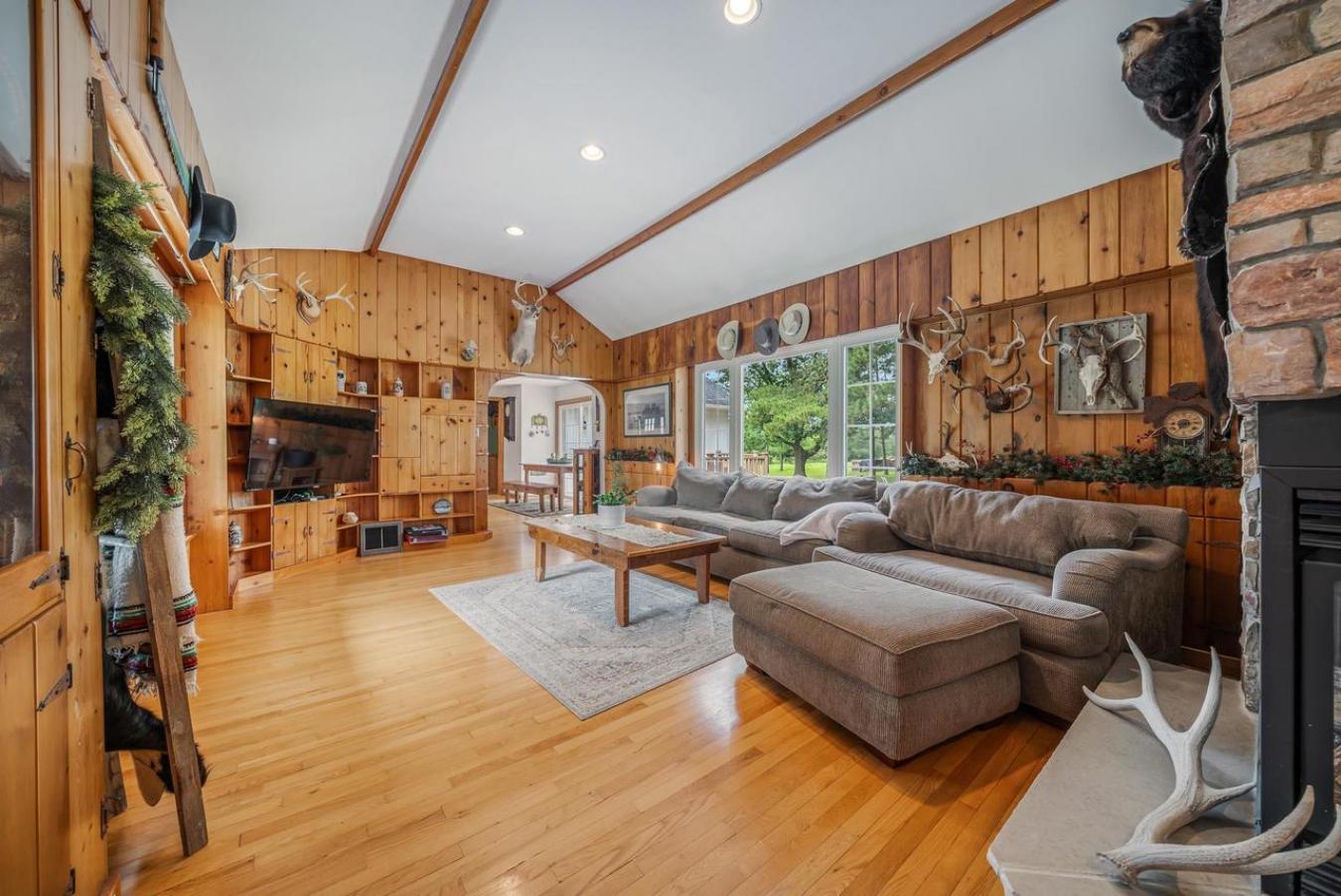 AURORA, WAUSHARA, 54923, United States, 4 Bedrooms Bedrooms, ,2 BathroomsBathrooms,Residential,For Sale,1987450