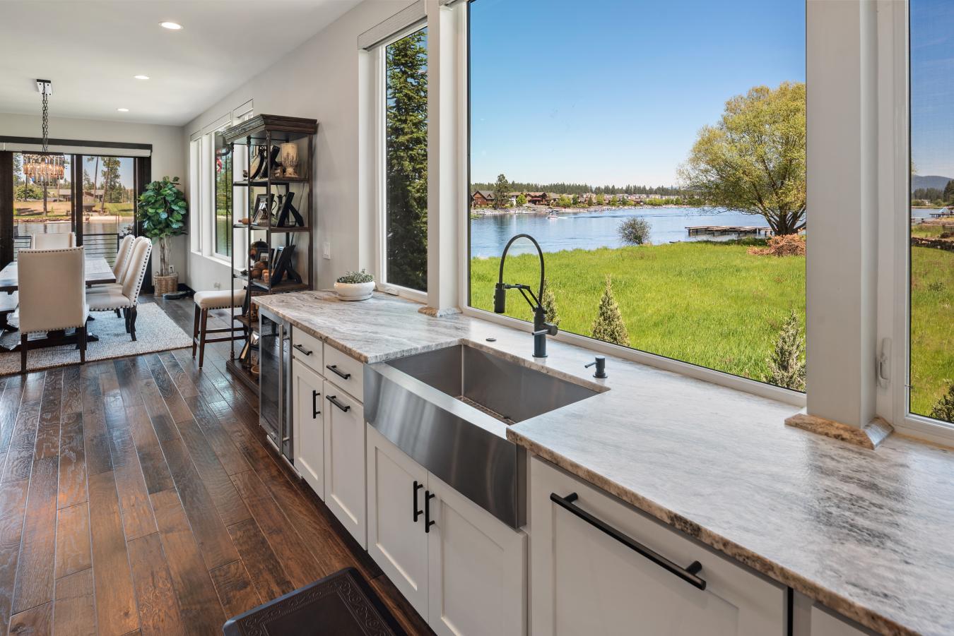 Coeur d'Alene, Kootenai, 83814, United States, 3 Bedrooms Bedrooms, ,2 BathroomsBathrooms,Residential,For Sale,1988677