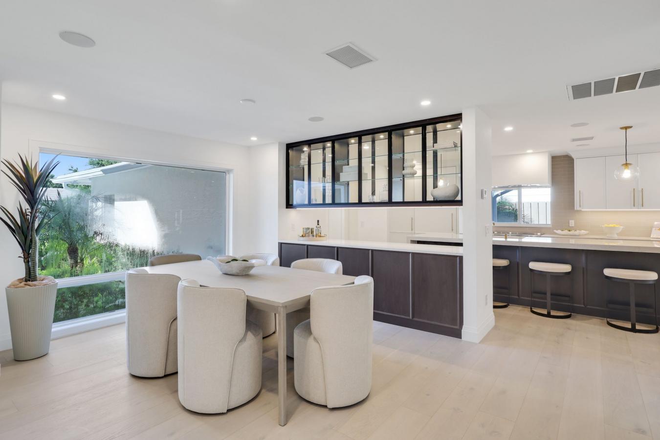 Boca Raton, Palm Beach, 33432, United States, 3 Bedrooms Bedrooms, ,3 BathroomsBathrooms,Residential,For Sale,1988674