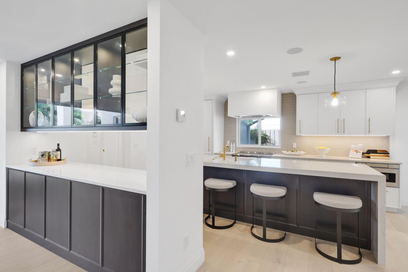 Boca Raton, Palm Beach, 33432, United States, 3 Bedrooms Bedrooms, ,3 BathroomsBathrooms,Residential,For Sale,1988674