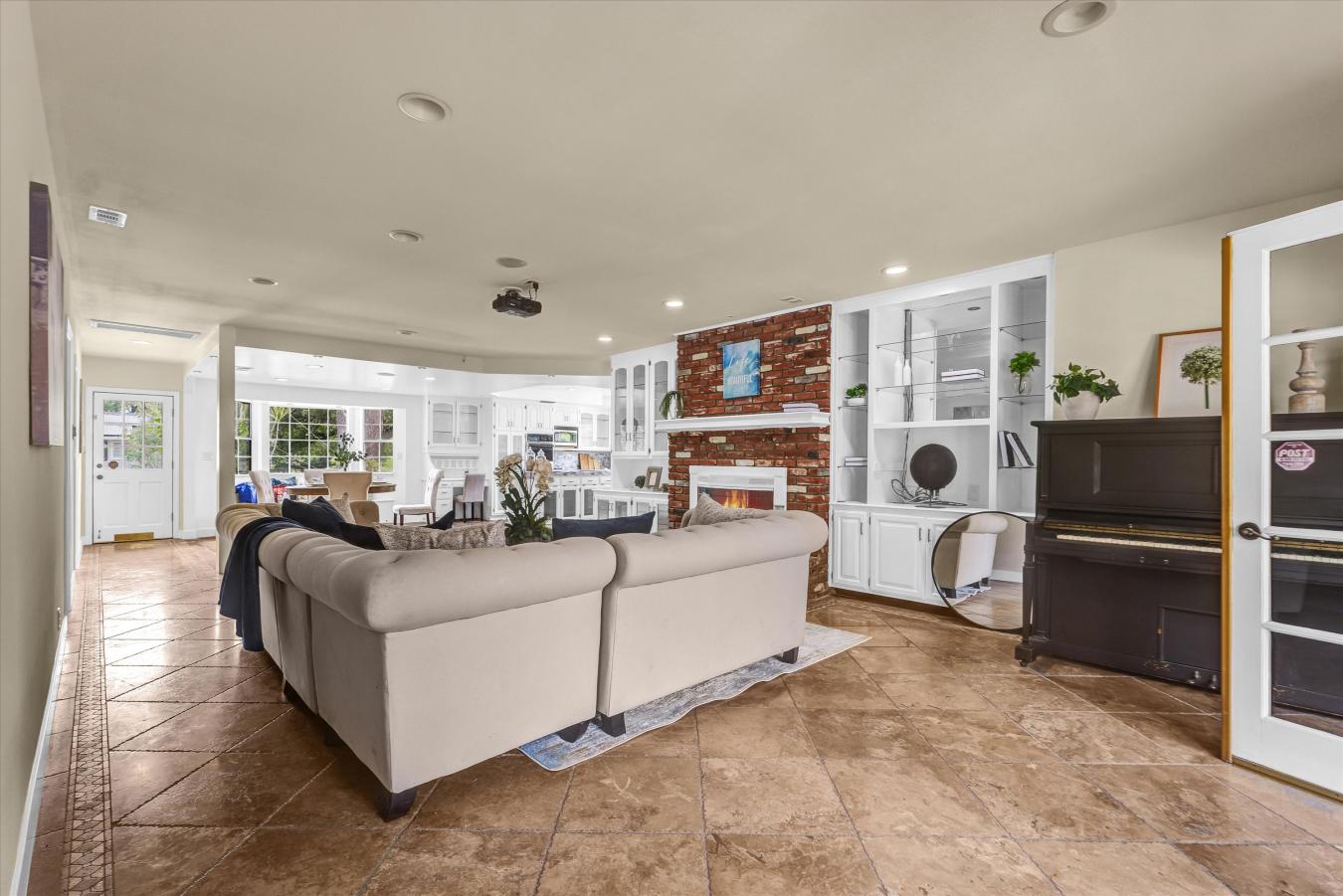 Arcadia, Los Angeles, 91007, United States, 4 Bedrooms Bedrooms, ,3 BathroomsBathrooms,Residential,For Sale,1987449