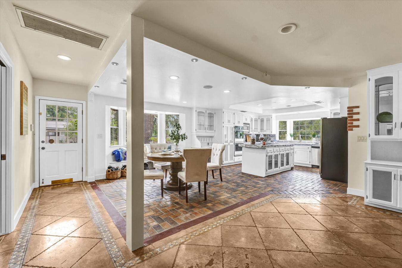 Arcadia, Los Angeles, 91007, United States, 4 Bedrooms Bedrooms, ,3 BathroomsBathrooms,Residential,For Sale,1987449