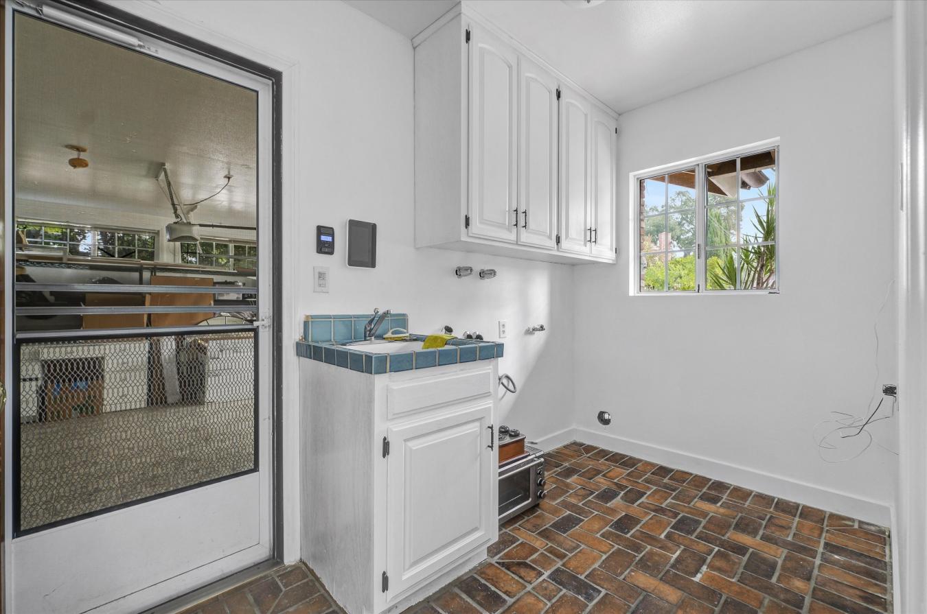 Arcadia, Los Angeles, 91007, United States, 4 Bedrooms Bedrooms, ,3 BathroomsBathrooms,Residential,For Sale,1987449