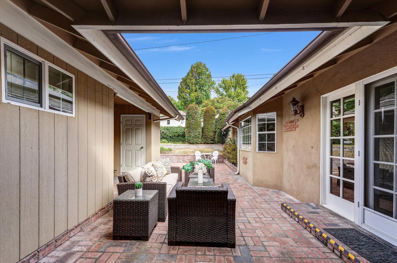 Arcadia, Los Angeles, 91007, United States, 4 Bedrooms Bedrooms, ,3 BathroomsBathrooms,Residential,For Sale,1987449