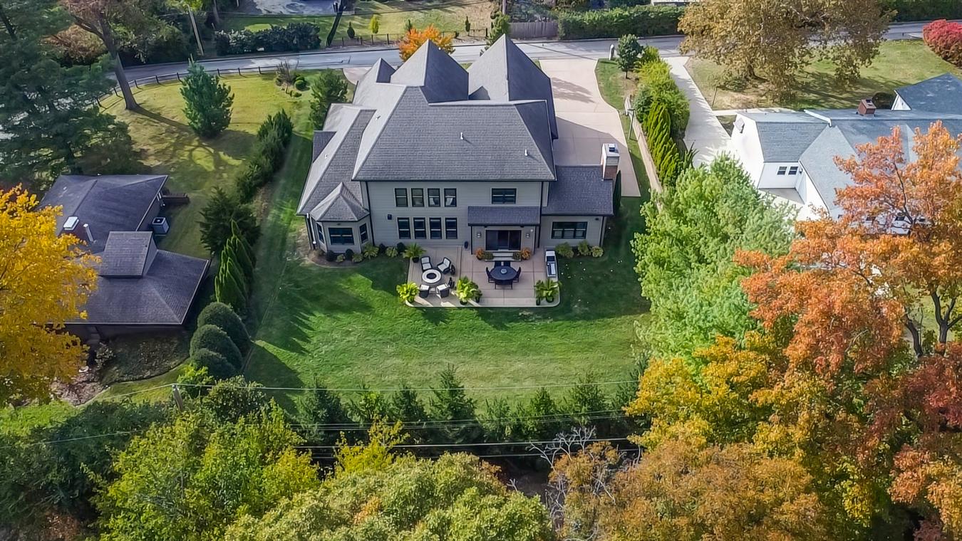 Olivette, Missouri, 63132, United States, 4 Bedrooms Bedrooms, ,4 BathroomsBathrooms,Residential,For Sale,1988675