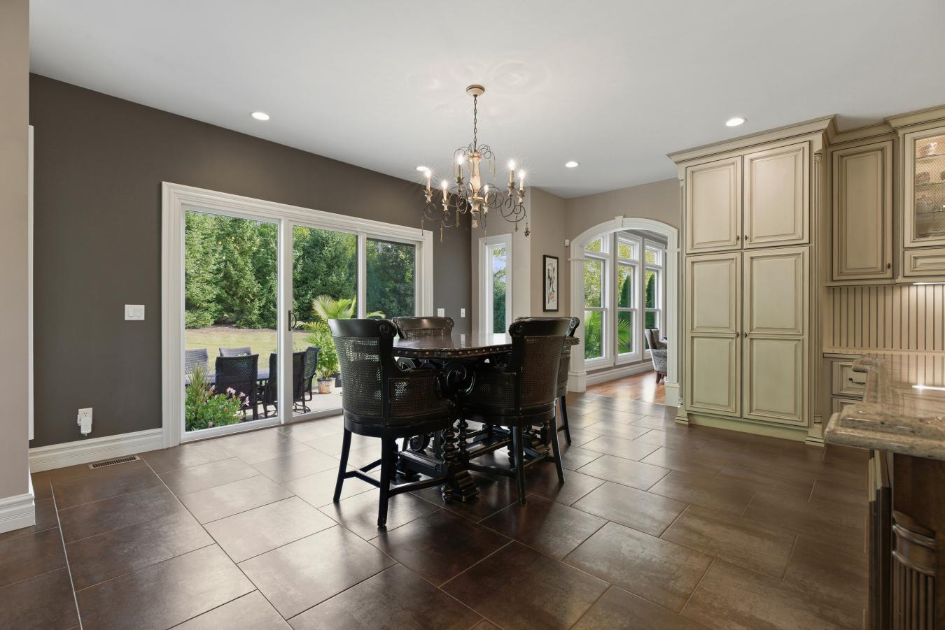 Olivette, Missouri, 63132, United States, 4 Bedrooms Bedrooms, ,4 BathroomsBathrooms,Residential,For Sale,1988675