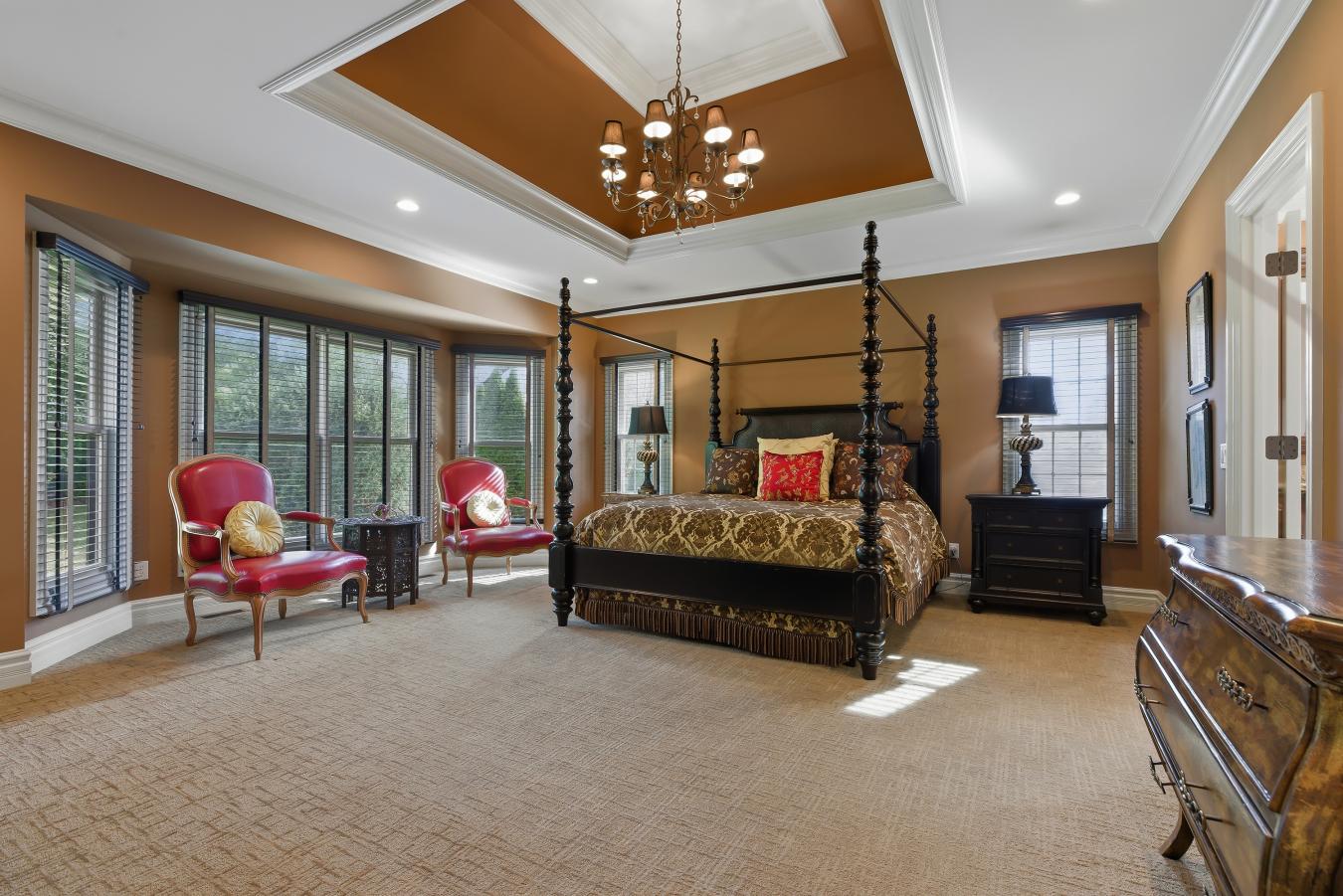 Olivette, Missouri, 63132, United States, 4 Bedrooms Bedrooms, ,4 BathroomsBathrooms,Residential,For Sale,1988675