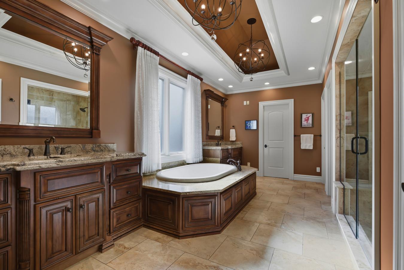 Olivette, Missouri, 63132, United States, 4 Bedrooms Bedrooms, ,4 BathroomsBathrooms,Residential,For Sale,1988675