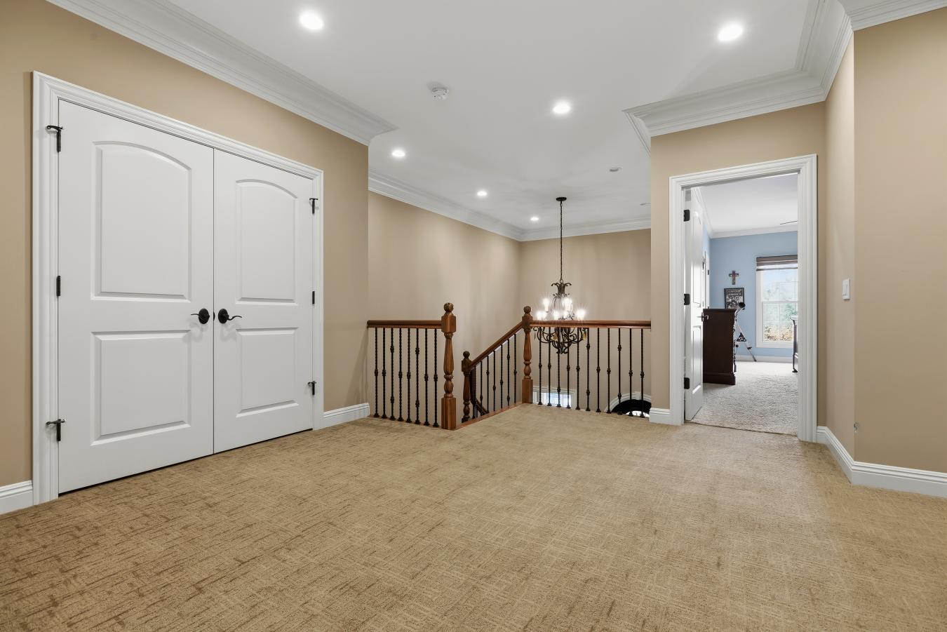 Olivette, Missouri, 63132, United States, 4 Bedrooms Bedrooms, ,4 BathroomsBathrooms,Residential,For Sale,1988675