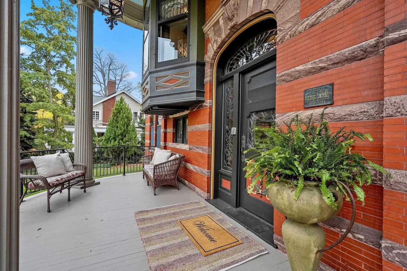 GREEN BAY, BROWN, 54301, United States, 8 Bedrooms Bedrooms, ,4 BathroomsBathrooms,Residential,For Sale,1988676