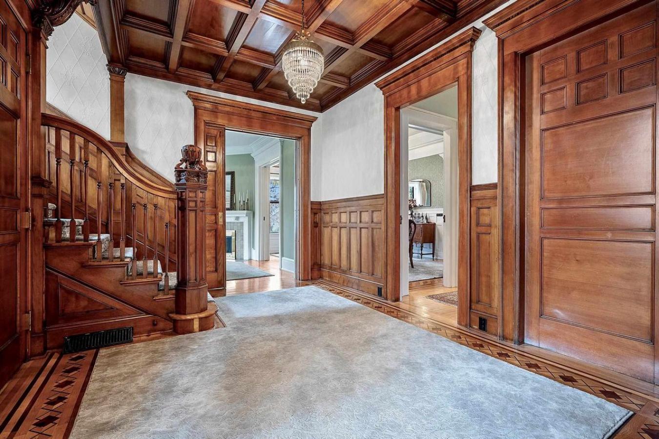 GREEN BAY, BROWN, 54301, United States, 8 Bedrooms Bedrooms, ,4 BathroomsBathrooms,Residential,For Sale,1988676