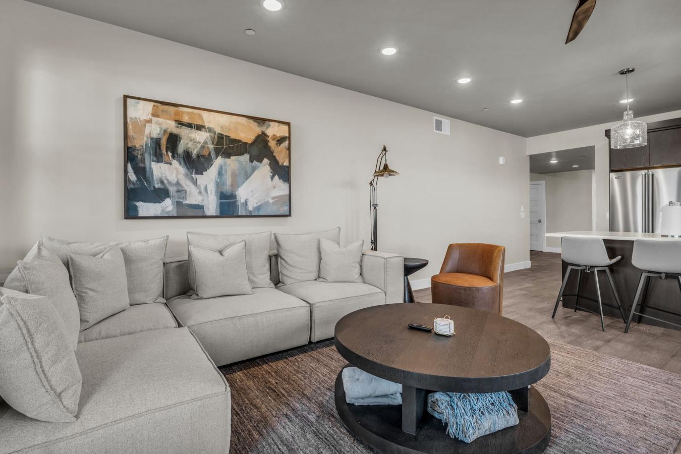 Heber City, Utah, 84032, United States, 3 Bedrooms Bedrooms, ,2 BathroomsBathrooms,Residential,For Sale,1988670