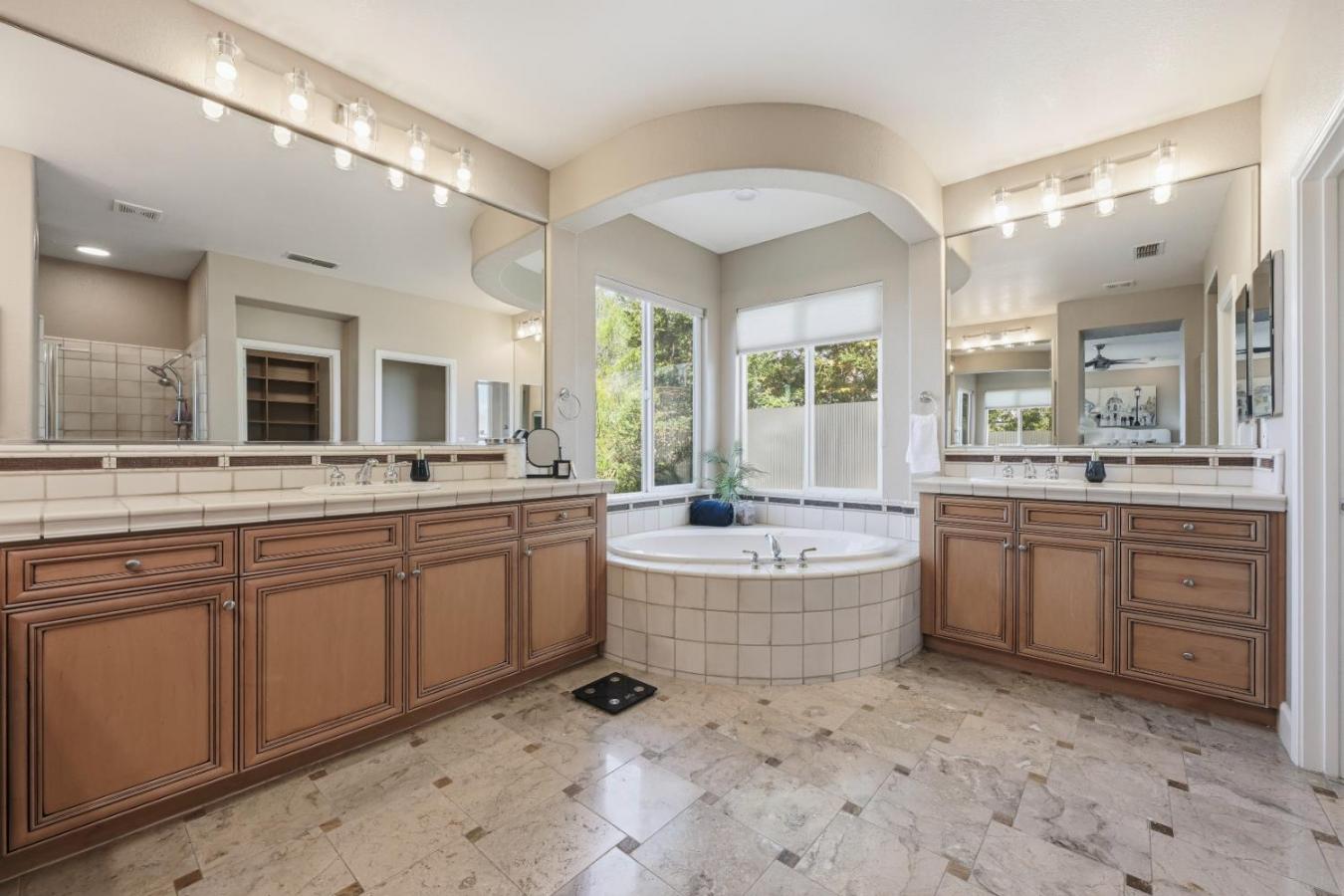 Rocklin, Placer, 95765, United States, 4 Bedrooms Bedrooms, ,4 BathroomsBathrooms,Residential,For Sale,1988672