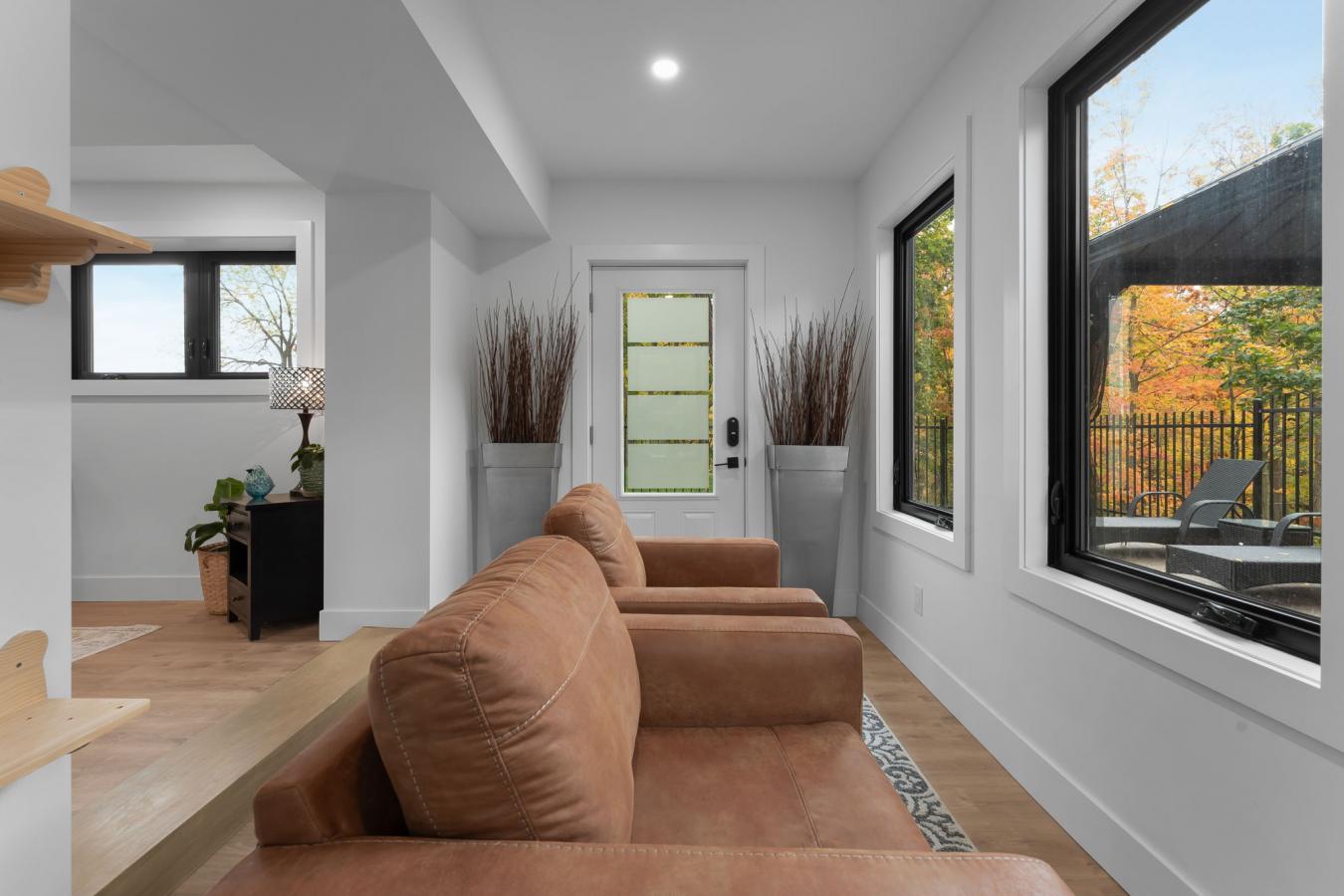 Vineland, ON, L0R 2C0, Canada, 4 Bedrooms Bedrooms, ,3 BathroomsBathrooms,Residential,For Sale,1988668