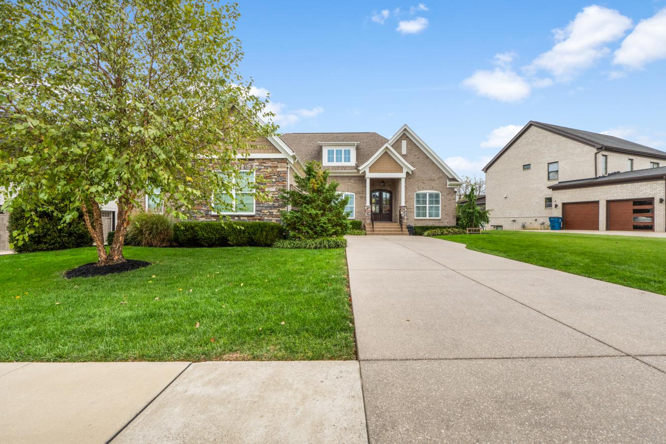 Louisville, Kentucky, 40245, United States, 4 Bedrooms Bedrooms, ,3 BathroomsBathrooms,Residential,For Sale,1990272