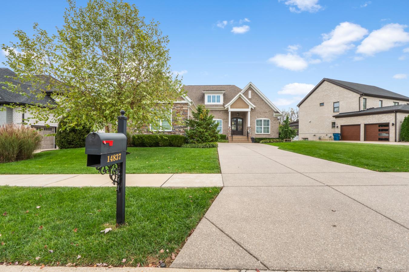 Louisville, Kentucky, 40245, United States, 4 Bedrooms Bedrooms, ,3 BathroomsBathrooms,Residential,For Sale,1990272