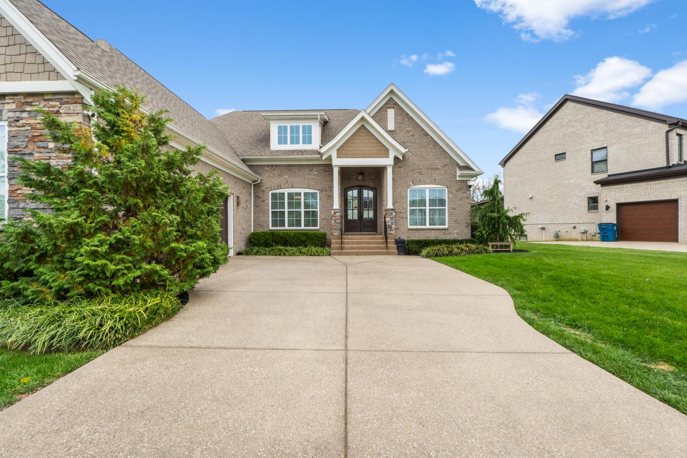 Louisville, Kentucky, 40245, United States, 4 Bedrooms Bedrooms, ,3 BathroomsBathrooms,Residential,For Sale,1990272