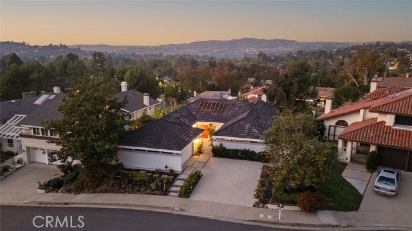 Orange, Orange, 92869, United States, 2 Bedrooms Bedrooms, ,2 BathroomsBathrooms,Residential,For Sale,1988666