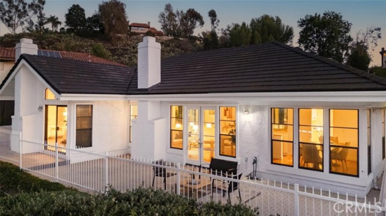 Orange, Orange, 92869, United States, 2 Bedrooms Bedrooms, ,2 BathroomsBathrooms,Residential,For Sale,1988666