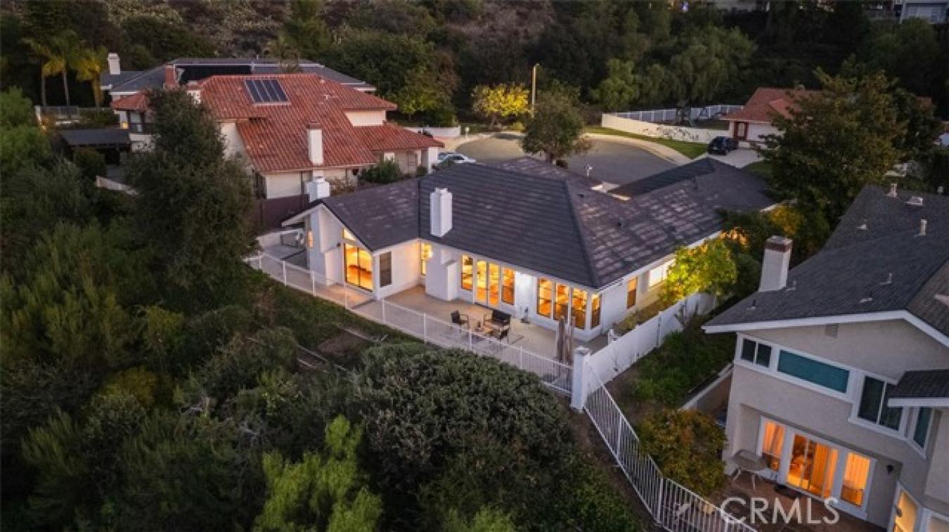 Orange, Orange, 92869, United States, 2 Bedrooms Bedrooms, ,2 BathroomsBathrooms,Residential,For Sale,1988666