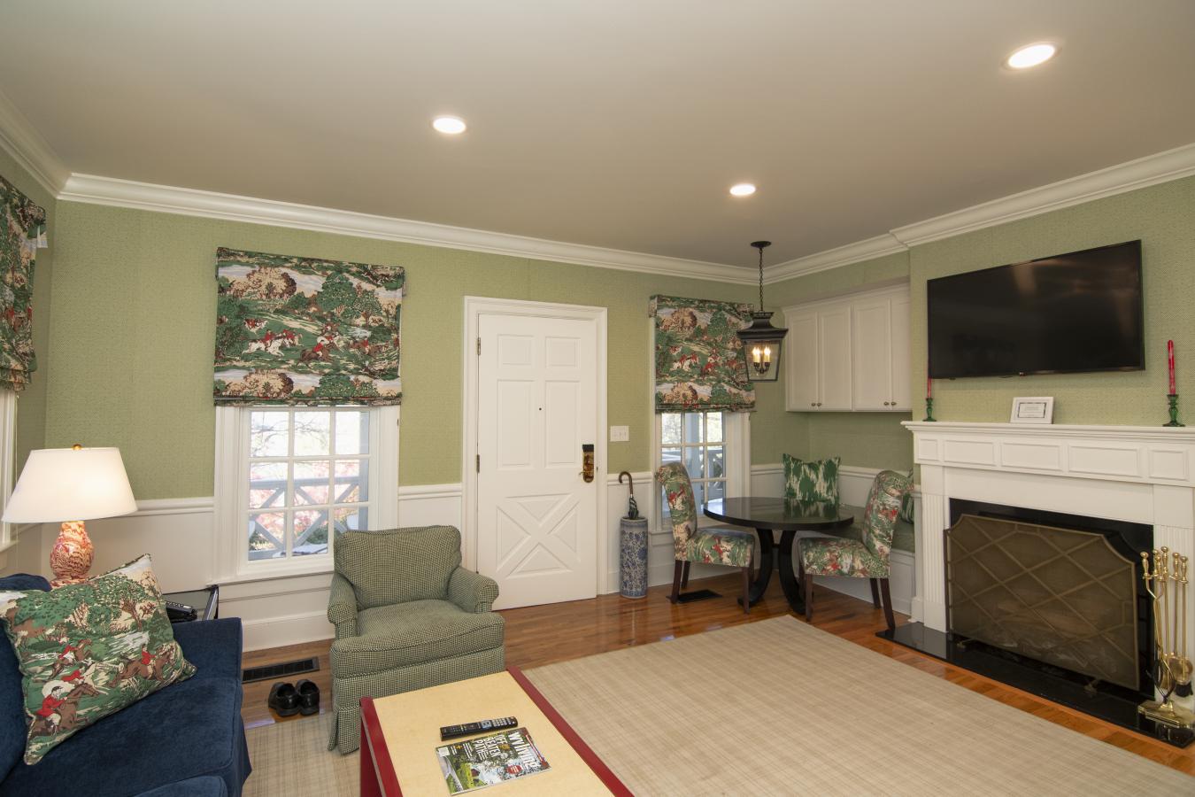 White Sulphur Springs, Greenbrier, 24986, United States, 1 Bedroom Bedrooms, ,1 BathroomBathrooms,Residential,For Sale,1988664