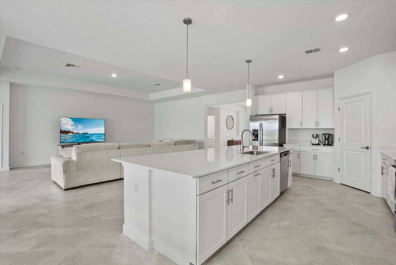 Englewood, Charlotte, 34224, United States, 3 Bedrooms Bedrooms, ,3 BathroomsBathrooms,Residential,For Sale,1988661