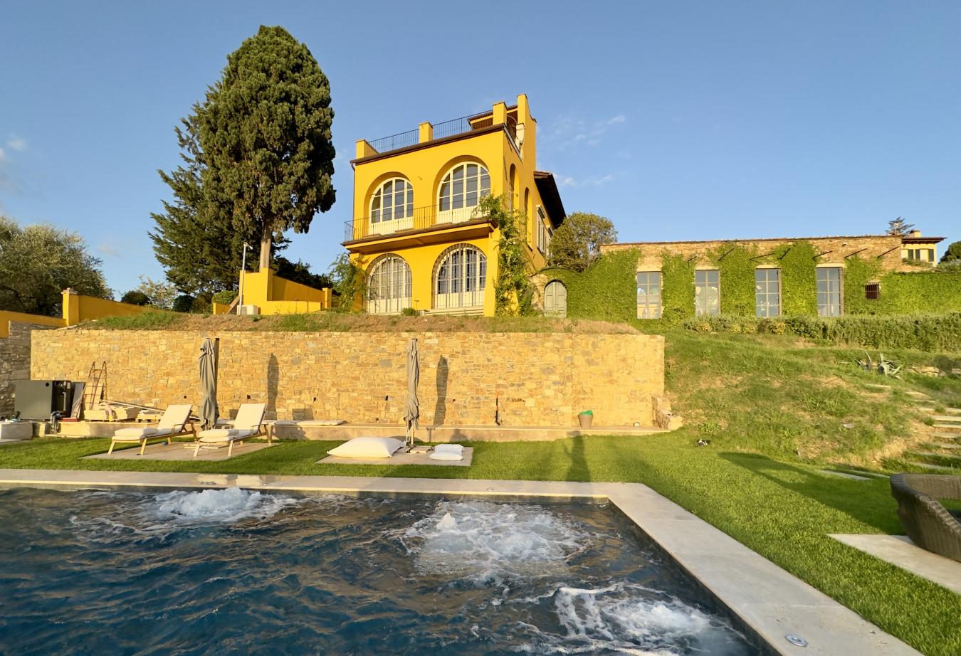 Florence, FI, Italy, 6 Bedrooms Bedrooms, ,9 BathroomsBathrooms,Residential,For Sale,1988660