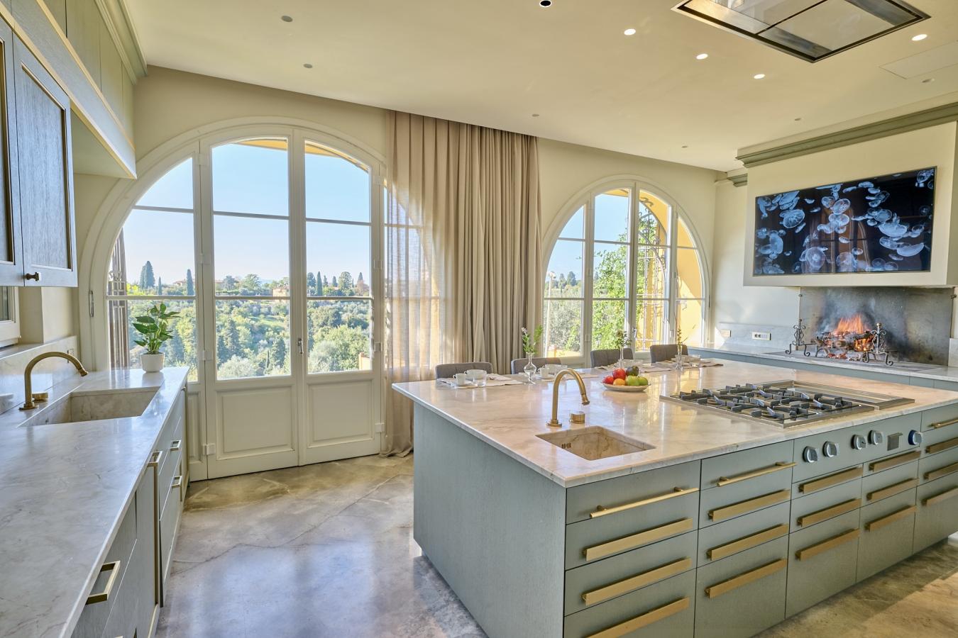 Florence, FI, Italy, 6 Bedrooms Bedrooms, ,9 BathroomsBathrooms,Residential,For Sale,1988660