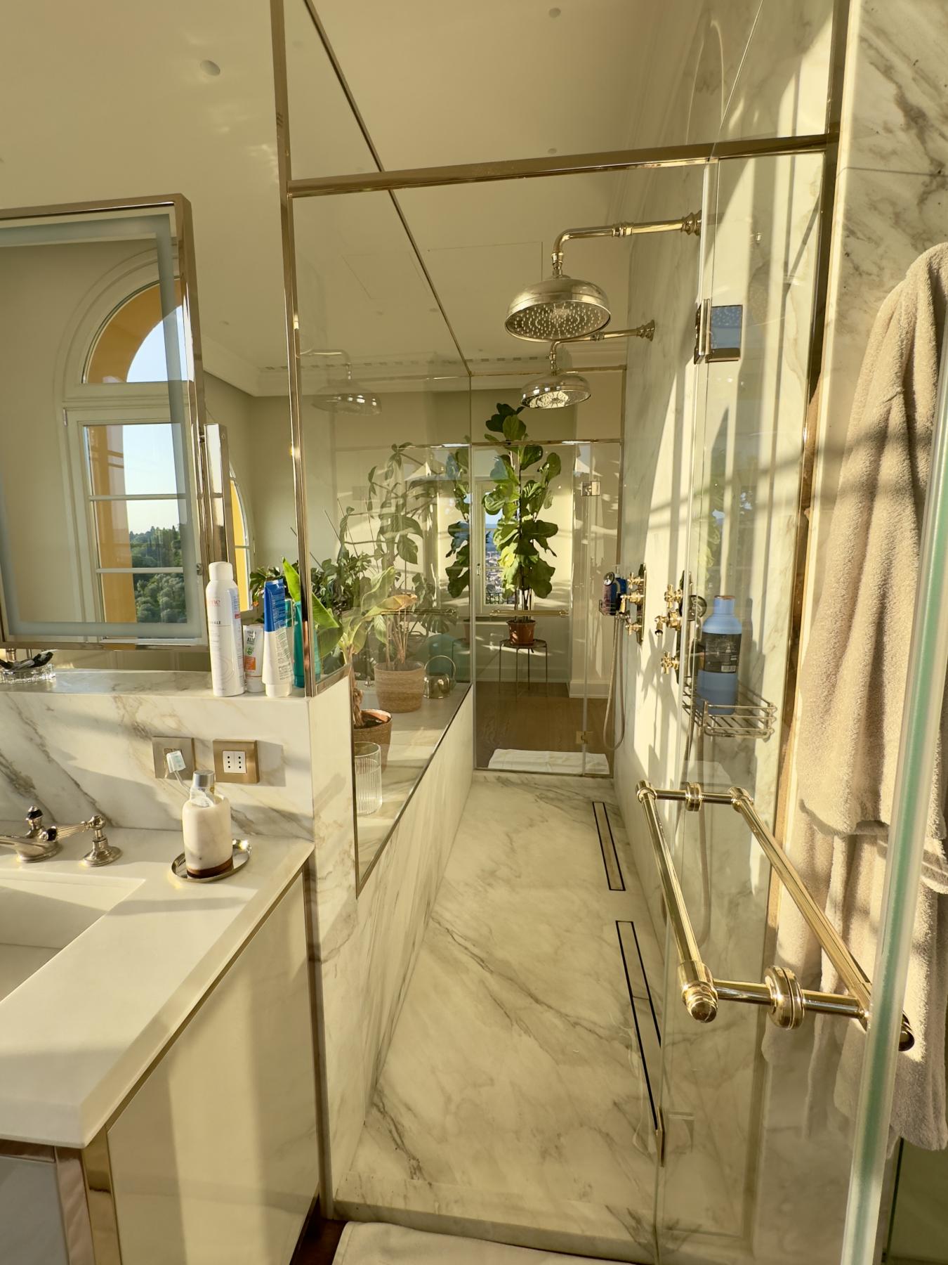 Florence, FI, Italy, 6 Bedrooms Bedrooms, ,9 BathroomsBathrooms,Residential,For Sale,1988660