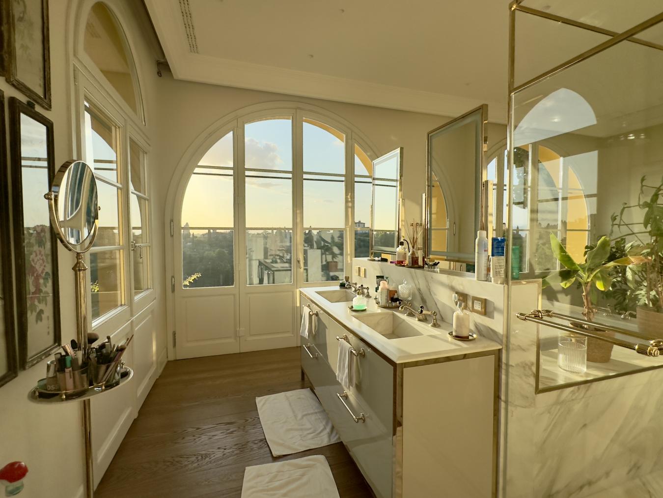 Florence, FI, Italy, 6 Bedrooms Bedrooms, ,9 BathroomsBathrooms,Residential,For Sale,1988660