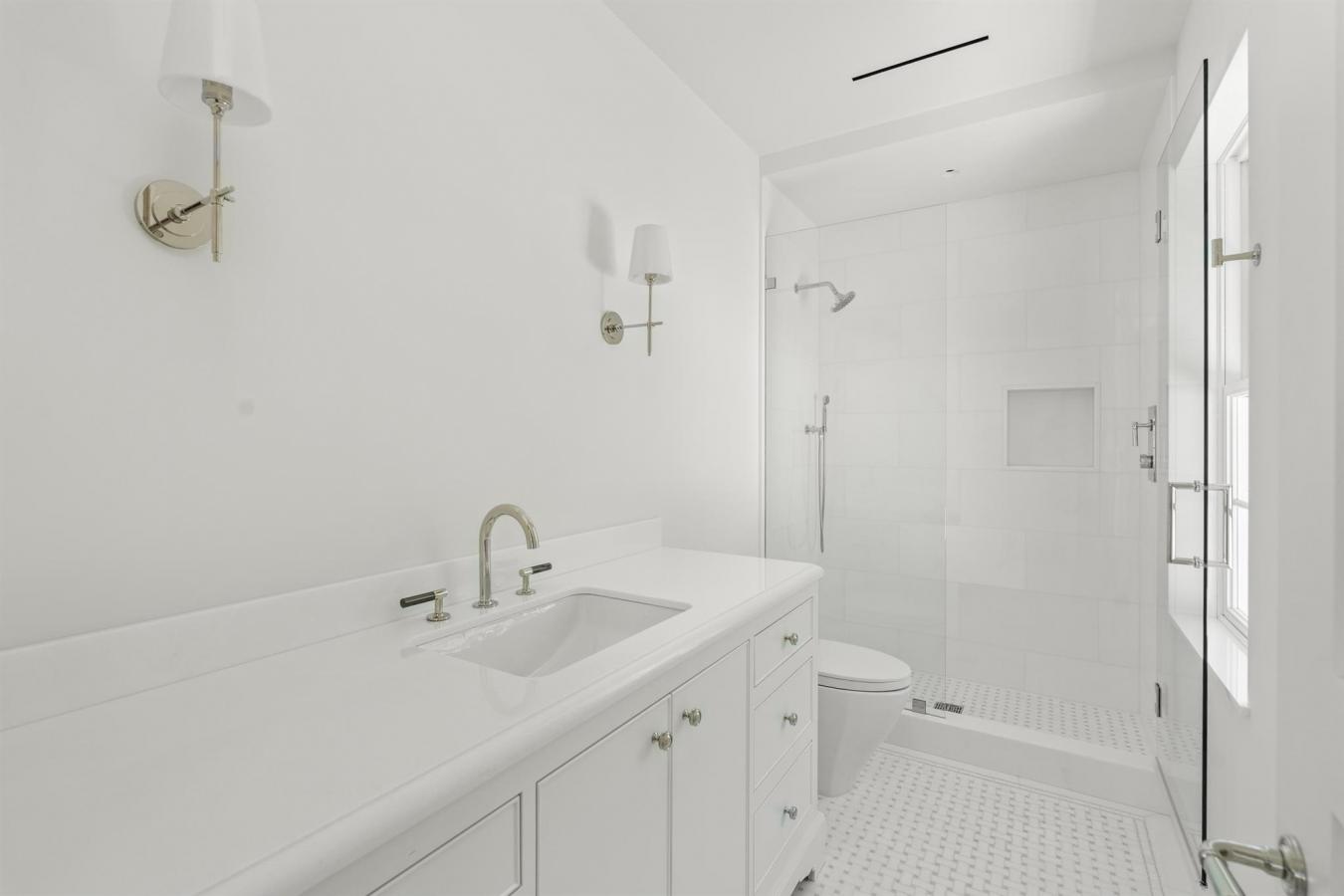 Palm Beach, Florida, 33480, United States, 4 Bedrooms Bedrooms, ,6 BathroomsBathrooms,Residential,For Sale,1988779