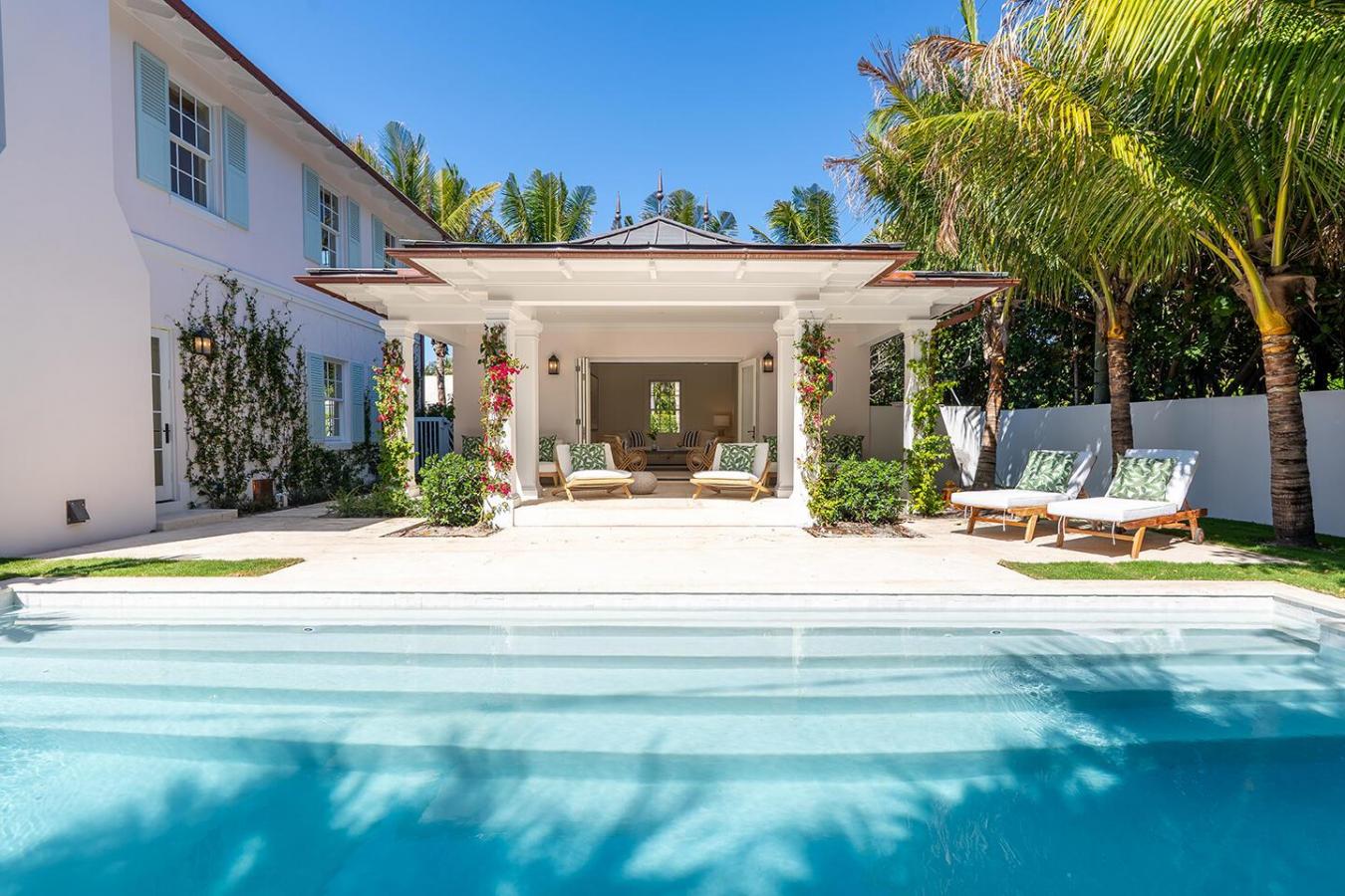 Palm Beach, Florida, 33480, United States, 4 Bedrooms Bedrooms, ,6 BathroomsBathrooms,Residential,For Sale,1988779