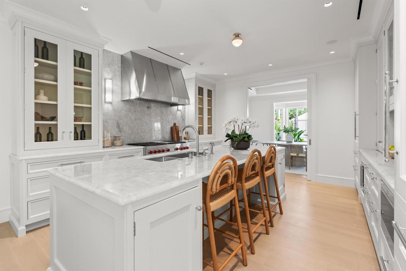 Palm Beach, Florida, 33480, United States, 4 Bedrooms Bedrooms, ,6 BathroomsBathrooms,Residential,For Sale,1988779