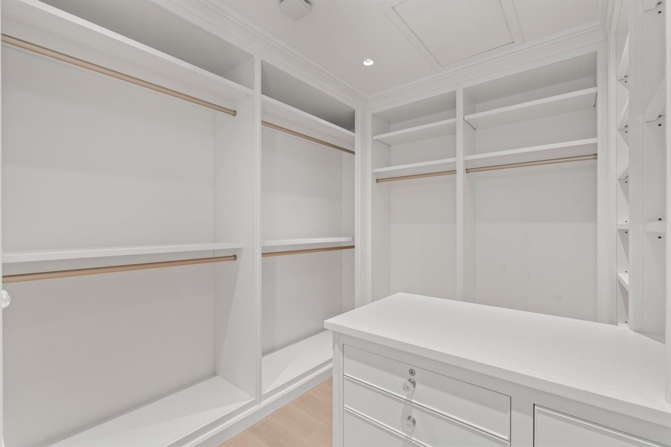 Palm Beach, Florida, 33480, United States, 4 Bedrooms Bedrooms, ,6 BathroomsBathrooms,Residential,For Sale,1988779