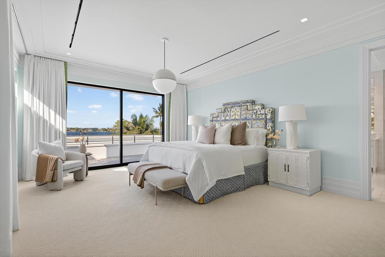 Jupiter, Florida, 33458, United States, 6 Bedrooms Bedrooms, ,6 BathroomsBathrooms,Residential,For Sale,1988778