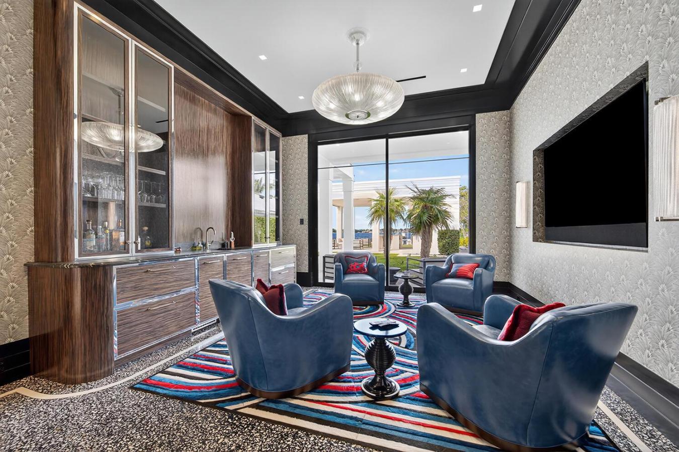 Jupiter, Florida, 33458, United States, 6 Bedrooms Bedrooms, ,6 BathroomsBathrooms,Residential,For Sale,1988778