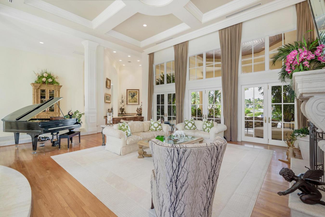 Tequesta, Florida, 33469, United States, 5 Bedrooms Bedrooms, ,5 BathroomsBathrooms,Residential,For Sale,1988776