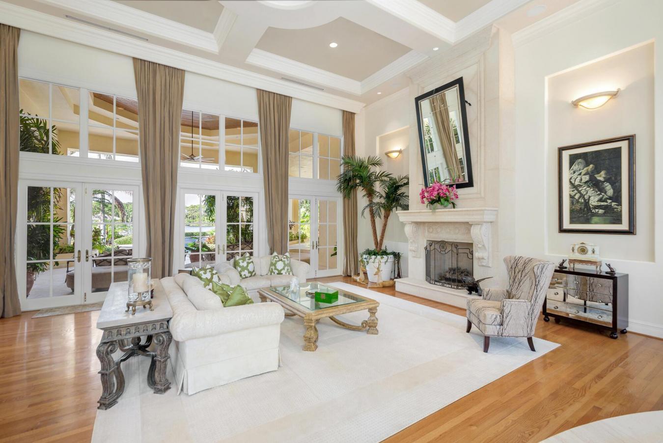 Tequesta, Florida, 33469, United States, 5 Bedrooms Bedrooms, ,5 BathroomsBathrooms,Residential,For Sale,1988776