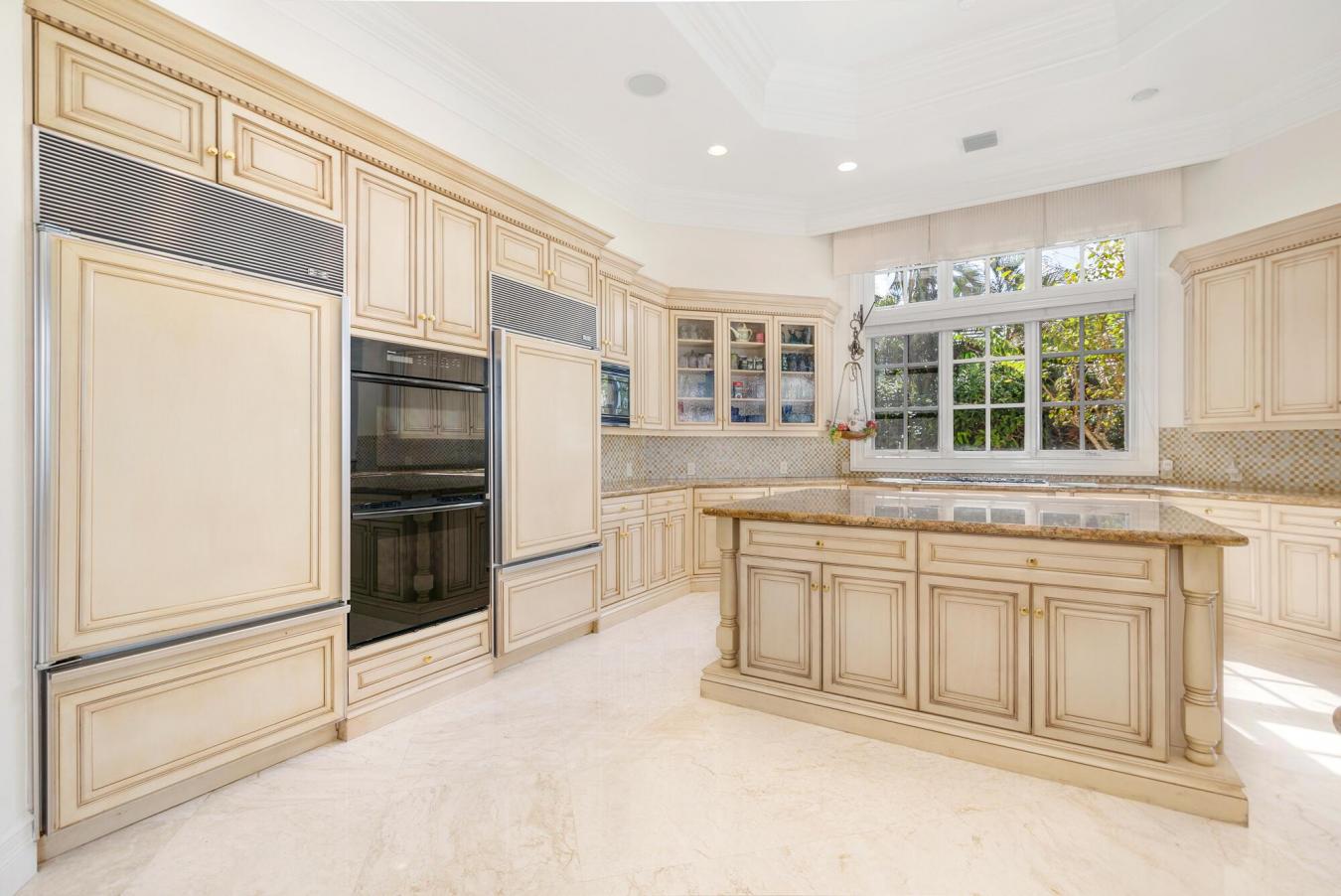 Tequesta, Florida, 33469, United States, 5 Bedrooms Bedrooms, ,5 BathroomsBathrooms,Residential,For Sale,1988776