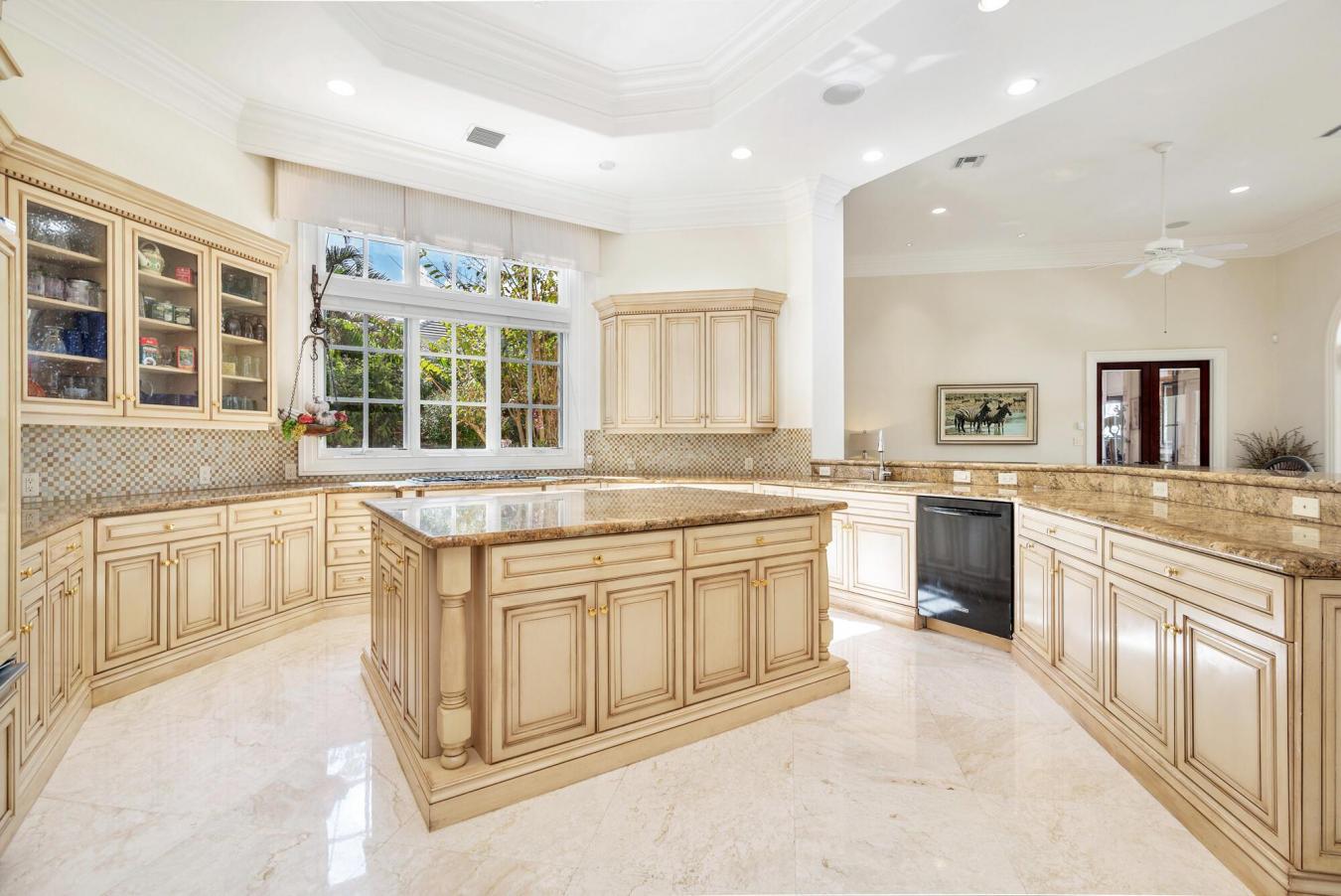 Tequesta, Florida, 33469, United States, 5 Bedrooms Bedrooms, ,5 BathroomsBathrooms,Residential,For Sale,1988776