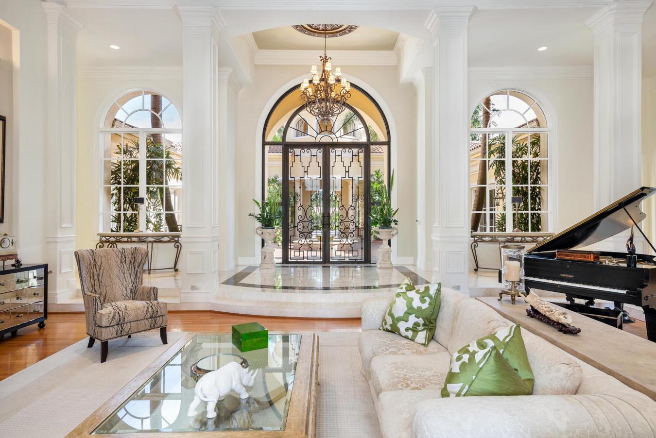 Tequesta, Florida, 33469, United States, 5 Bedrooms Bedrooms, ,5 BathroomsBathrooms,Residential,For Sale,1988776