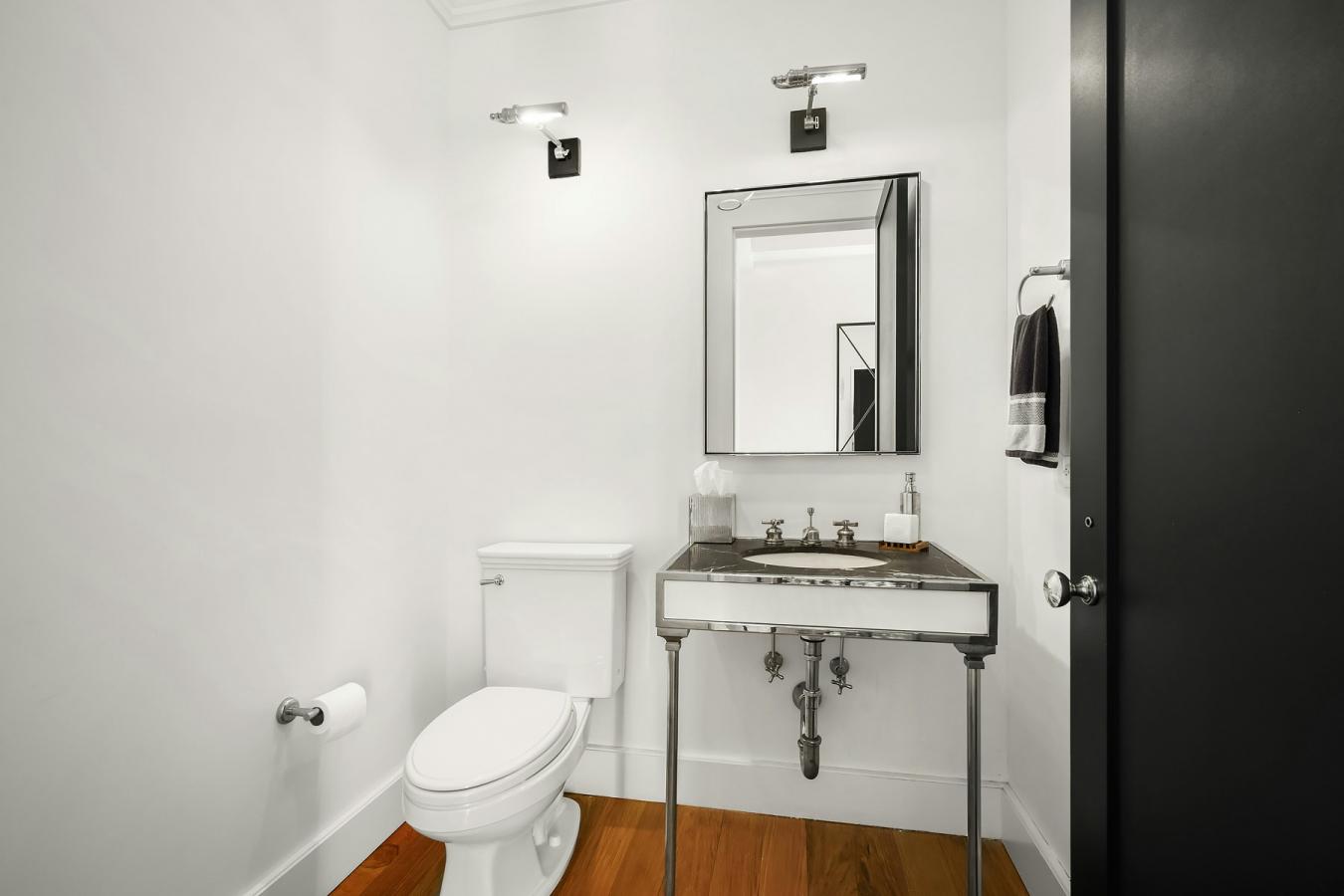 NoMad, New York, 10010, United States, 3 Bedrooms Bedrooms, ,3 BathroomsBathrooms,Residential,For Sale,1988774