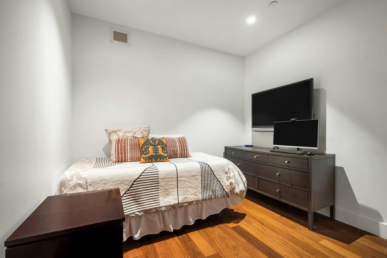 NoMad, New York, 10010, United States, 3 Bedrooms Bedrooms, ,3 BathroomsBathrooms,Residential,For Sale,1988774