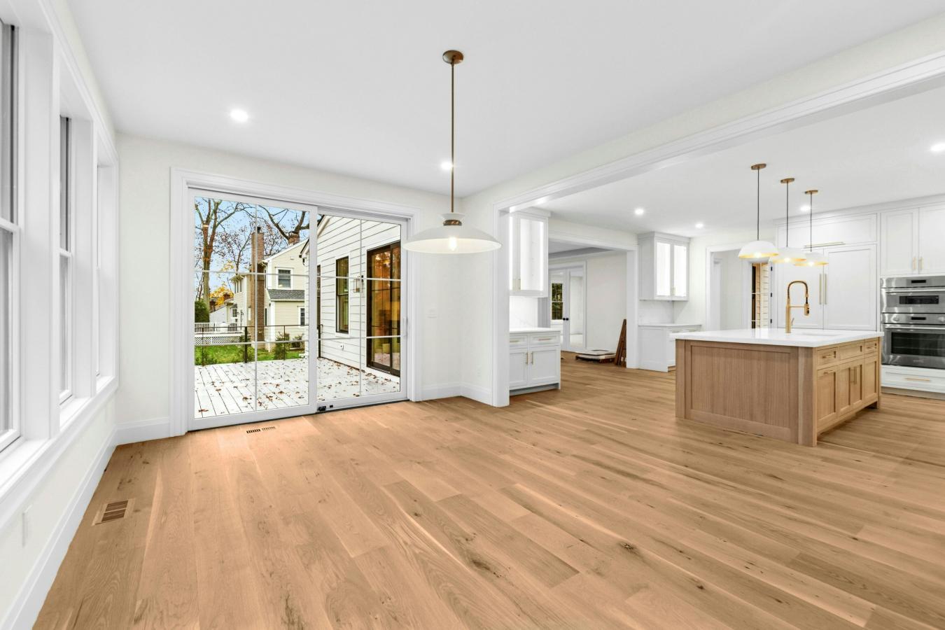 Darien, Connecticut, 06820, United States, 5 Bedrooms Bedrooms, ,6 BathroomsBathrooms,Residential,For Sale,1988772