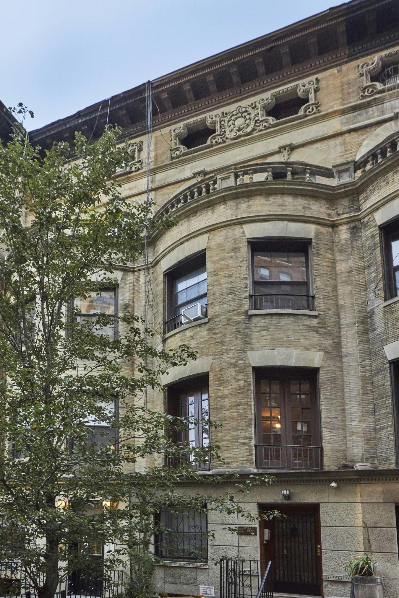 New York, New York, 10023, United States, 8 Bedrooms Bedrooms, ,9 BathroomsBathrooms,Residential,For Sale,1988771