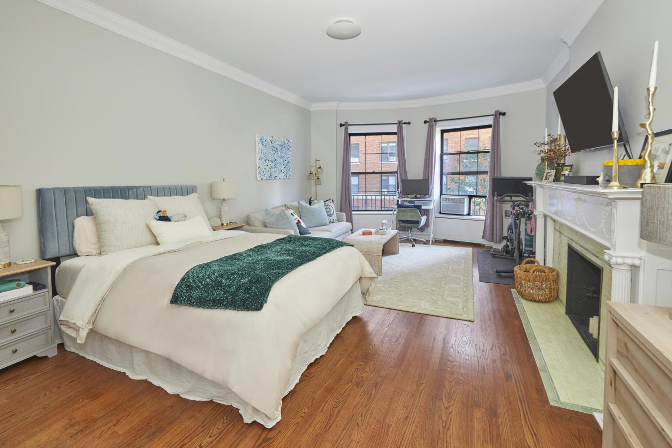 New York, New York, 10023, United States, 8 Bedrooms Bedrooms, ,9 BathroomsBathrooms,Residential,For Sale,1988771