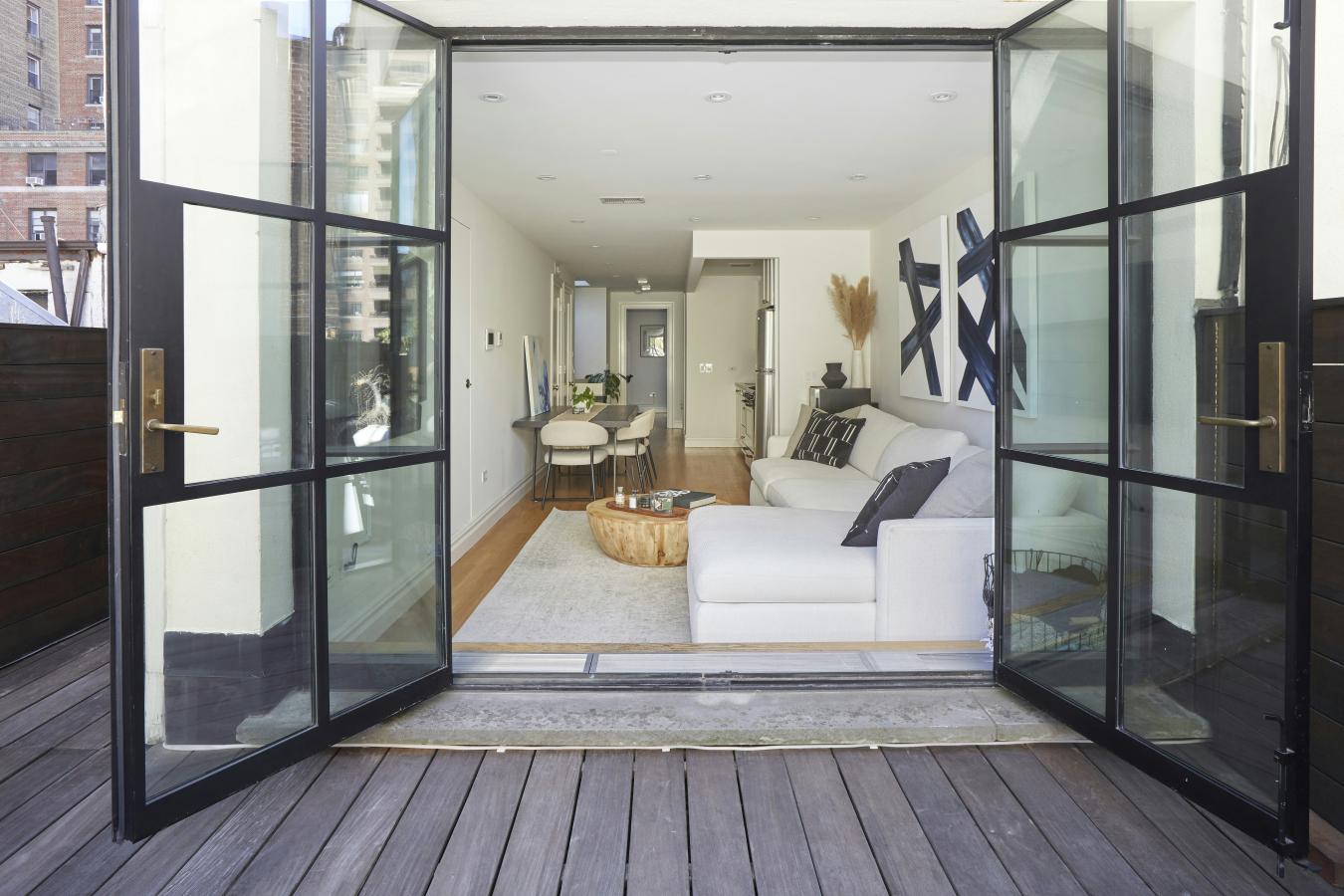 New York, New York, 10023, United States, 8 Bedrooms Bedrooms, ,9 BathroomsBathrooms,Residential,For Sale,1988771