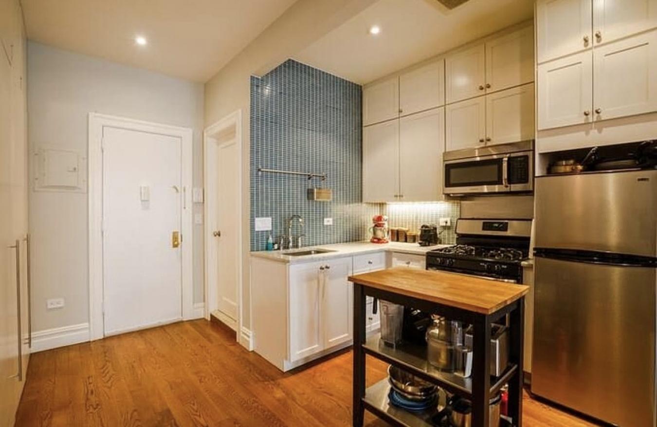 New York, New York, 10023, United States, 8 Bedrooms Bedrooms, ,9 BathroomsBathrooms,Residential,For Sale,1988771