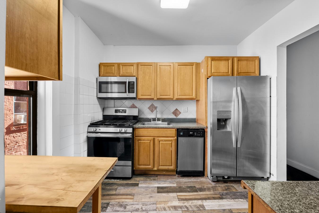 Crown Heights, New York, 11213, United States, 20 Bedrooms Bedrooms, ,5 BathroomsBathrooms,Residential,For Sale,1988770